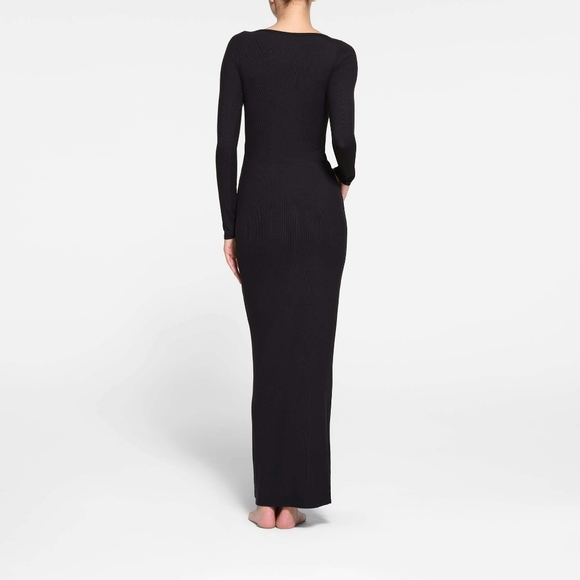 2. NWT SKIMS SOFT LOUNGE LACE LONG SLEEVE DRESS WITH BRALETTE - Picture 5 of 8